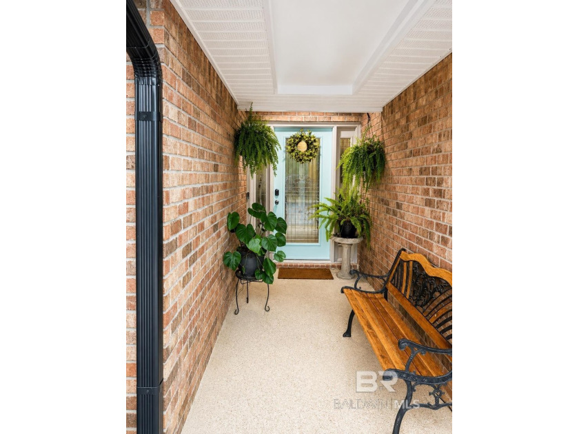 Extremely well-maintained home located in the sought-after - photo 3