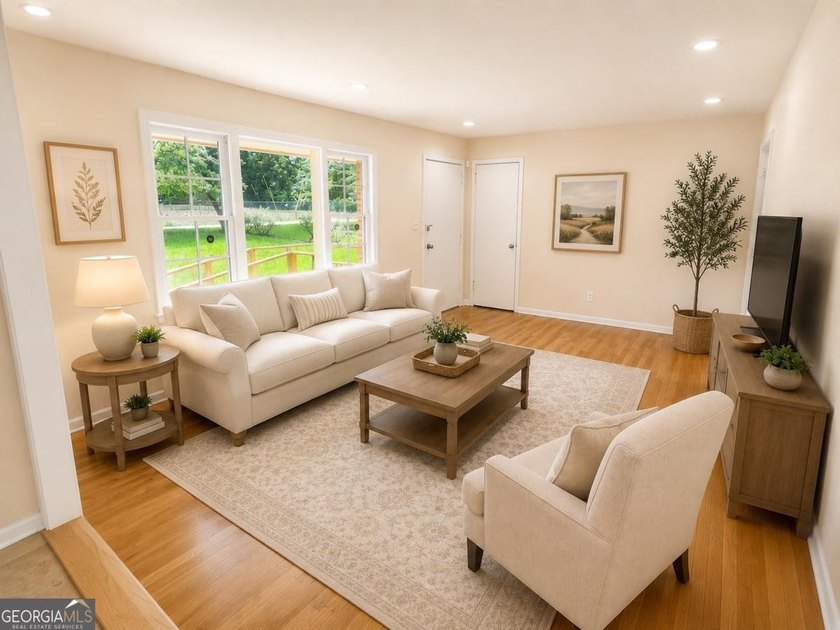 If you're looking for a solid, well maintained brick ranch with - photo 3