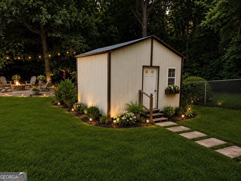 If you're looking for a solid, well maintained brick ranch with - photo 8