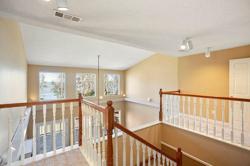 Experience affordable waterfront living on beautiful Lake - photo 12