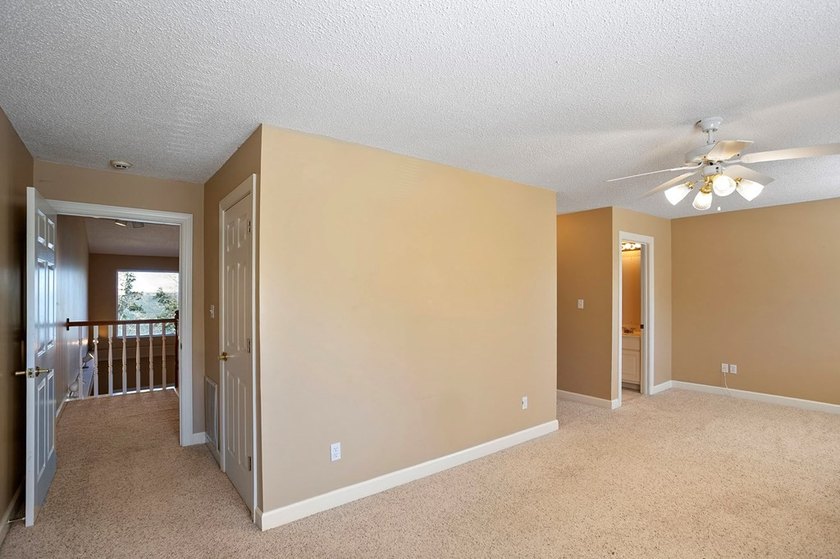 Experience affordable waterfront living on beautiful Lake - photo 14