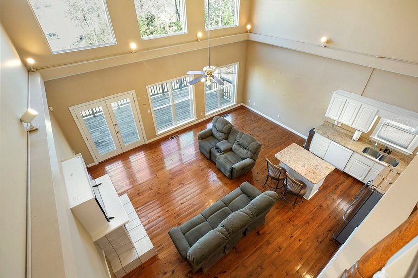 Experience affordable waterfront living on beautiful Lake - photo 18
