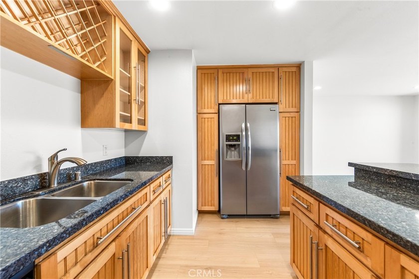 Beautifully Updated - Step into this light and bright upstairs - photo 22