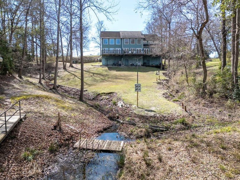 Experience affordable waterfront living on beautiful Lake - photo 26