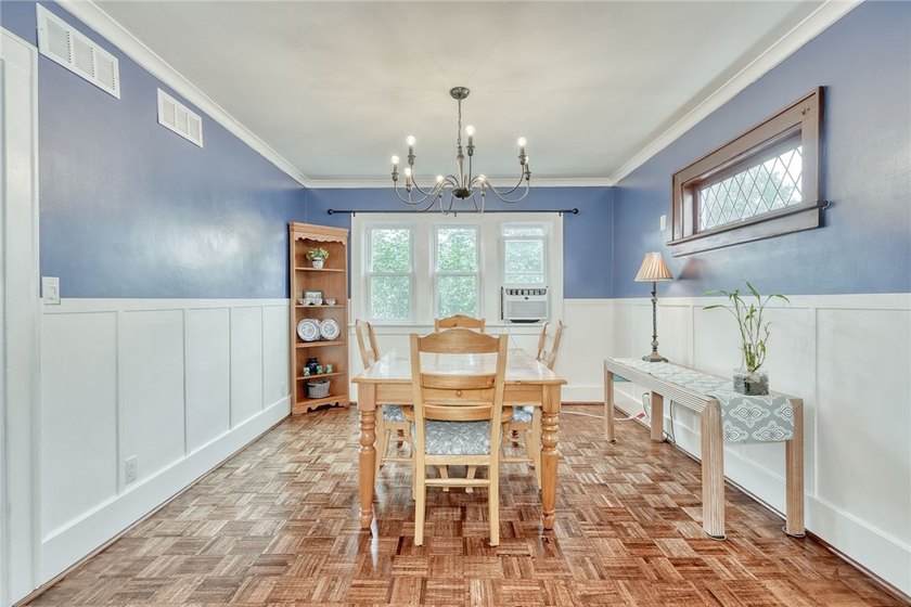 Welcome home to this beautifully maintained colonial! Fun and - photo 8
