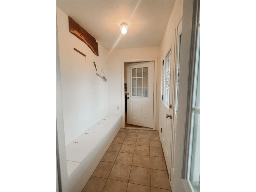 Unique investment opportunity Duplex plus bonus building on one - photo 14