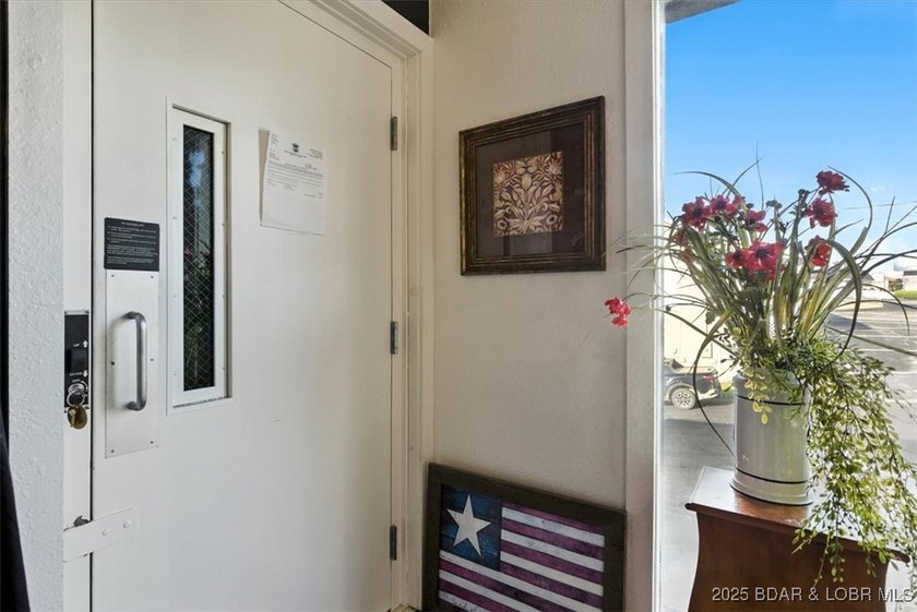 Unlock the potential of this exceptional 4,477 square foot - photo 25