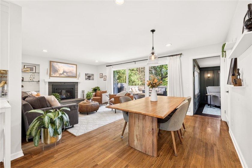 Esthetically pleasing 3 bedroom, 2 full bathroom pristine ranch - photo 7