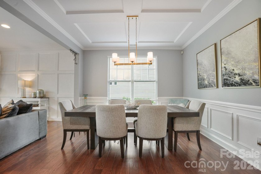 Welcome to this beautifully updated 5-bedroom, 4-bathroom home - photo 8