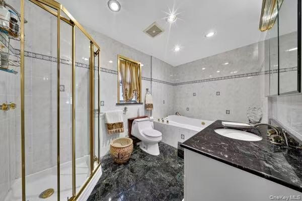 Welcome to this spacious detached Colonial located in the highly - photo 13