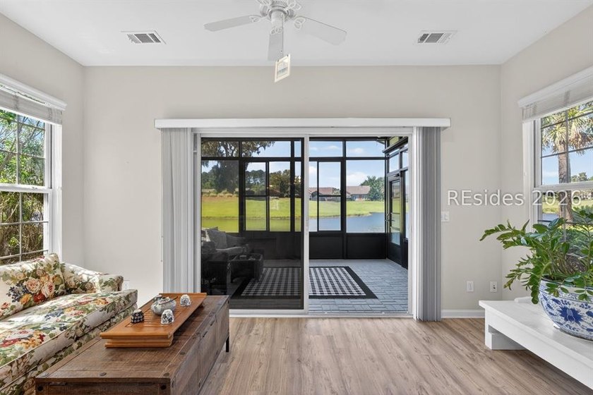 Welcome to 124 Honesty Lane, where breathtaking lagoon views - photo 28