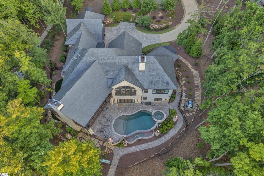 Former Dillard-Jones Show Home | A Masterpiece of Lakeside - photo 4