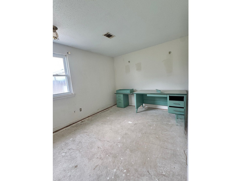 Welcome to this solidly built 3-bedroom, 2-bath home nestled on - photo 18
