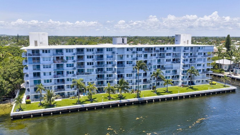 Wake up to panoramic Intracoastal and ocean views from this - photo 34