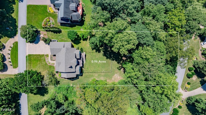 Gorgeous home situated on a quiet street within The Virginian - photo 2