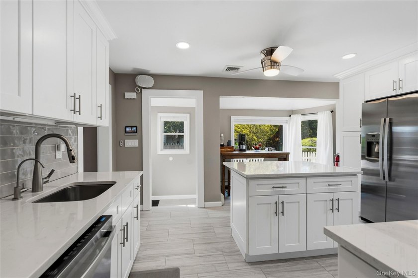 I am excited to share the details of a truly immaculate, move-in - photo 6