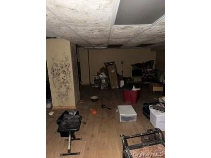 Short Sale - cash offers only- it is only unable to be financed - photo 29