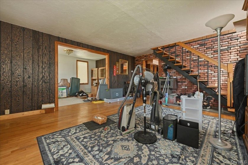 4-bedroom, 2-full bath home located in the highly desirable West - photo 8