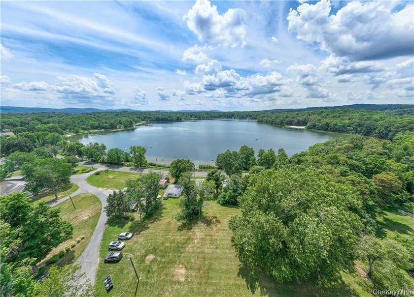 In Hopewell Junction Forest Lake Co-Op. Enjoy the Lake for - photo 7