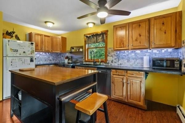 Built in 2010 on nearly half an acre surrounded by state and - photo 4