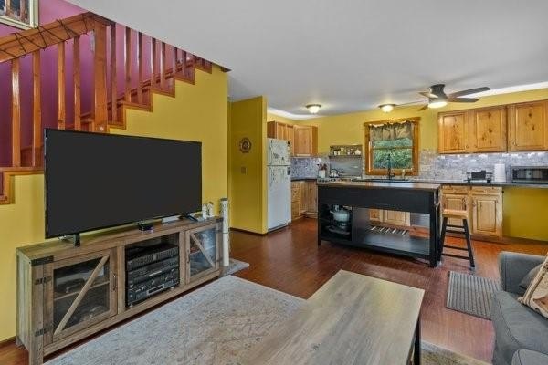 Built in 2010 on nearly half an acre surrounded by state and - photo 9