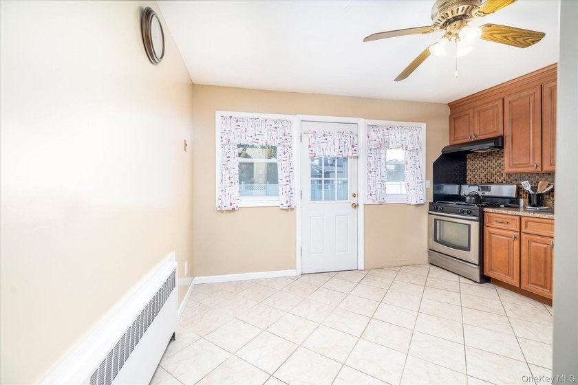Welcome to 265 West Windsor Parkway, a beautifully updated - photo 10