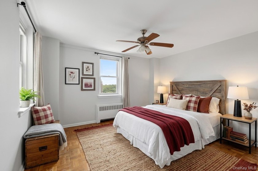 Bright Two Bedroom conveniently located in Spuyten Duyvil - photo 7