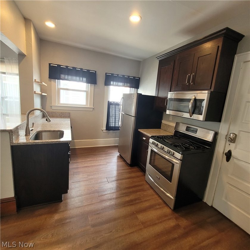 Exceptional investment opportunity in the heart of Lakewood - photo 5