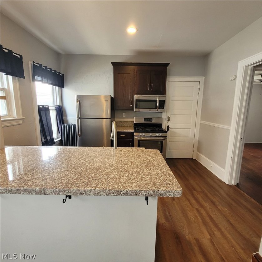 Exceptional investment opportunity in the heart of Lakewood - photo 6