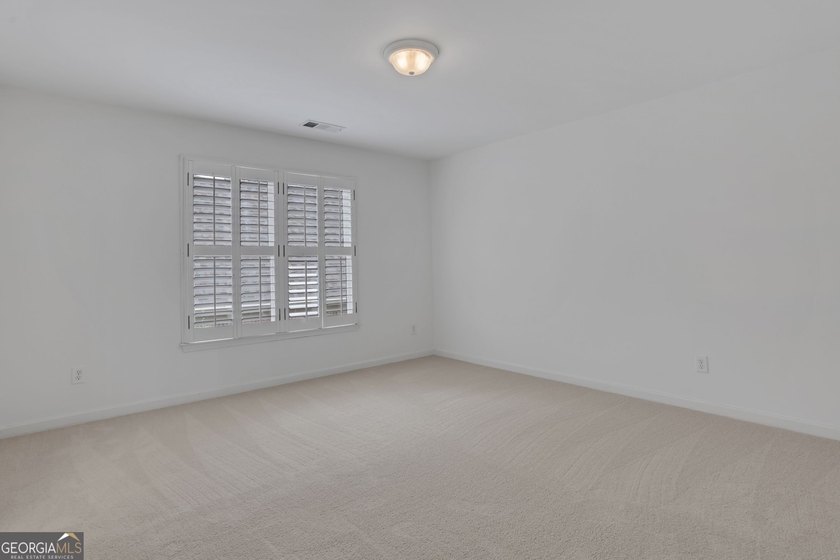 Enjoy luxury golf-course living in Windermere Golf Village with - photo 32