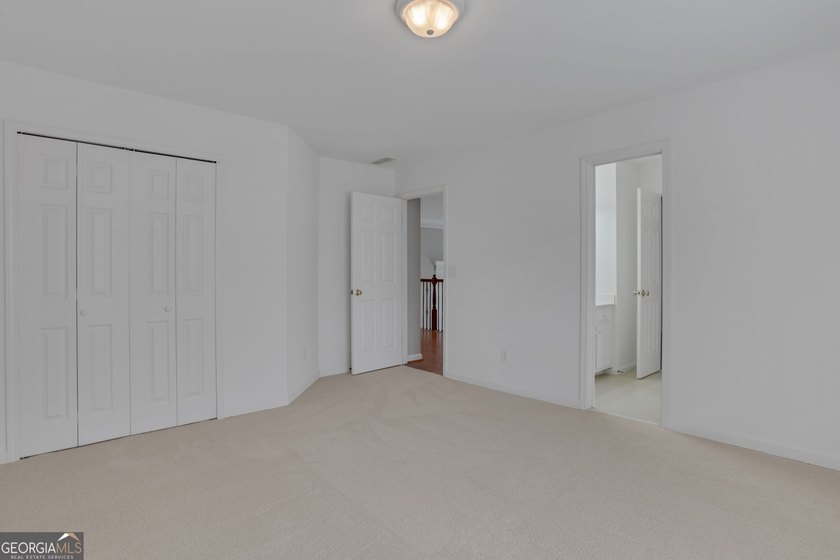 Enjoy luxury golf-course living in Windermere Golf Village with - photo 33