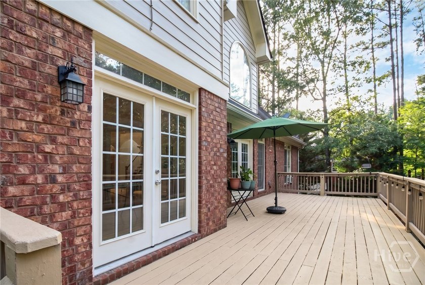 Welcome to this warm and inviting 4-bedroom, 3.5-bath home in - photo 31