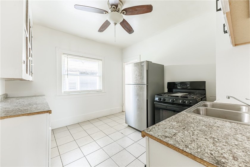 This property is the perfect situation for a duplex, with one - photo 9