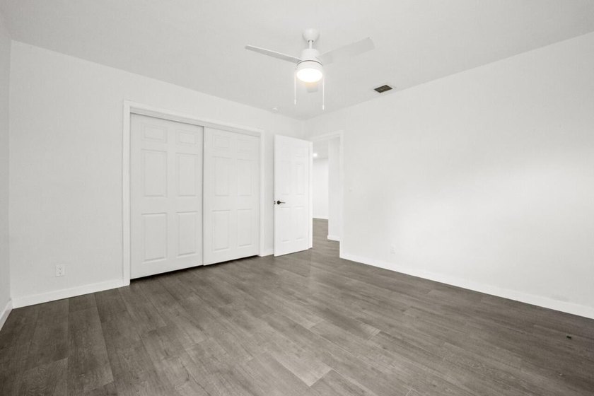 A true 3/2 fully renovated home on one of the best streets in - photo 18