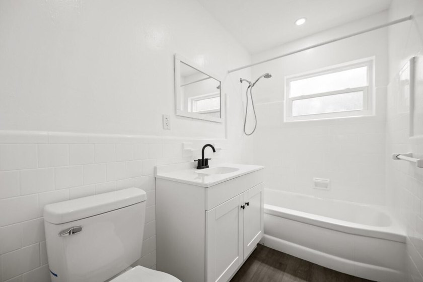 A true 3/2 fully renovated home on one of the best streets in - photo 20