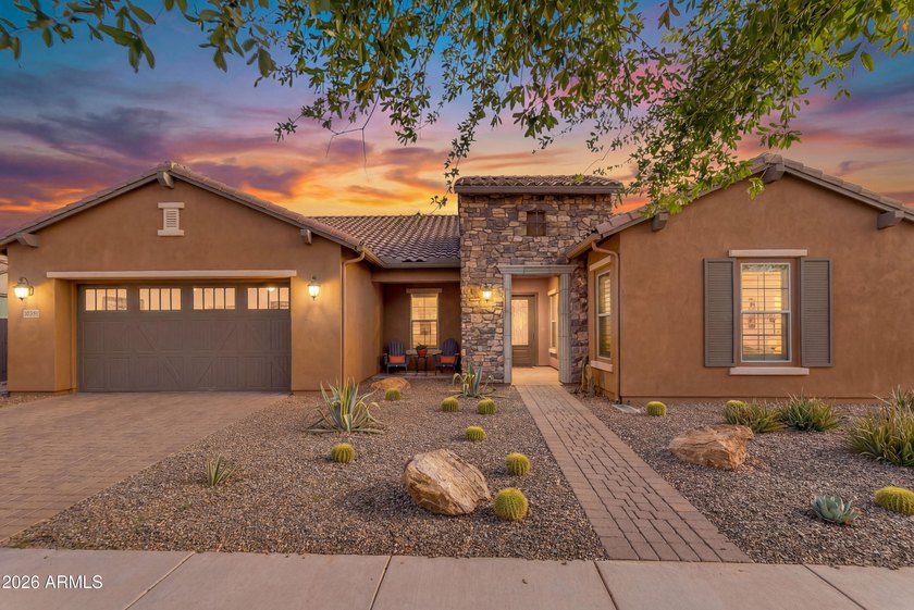 Rare privacy on an oversized homesite inside Encore, premier 55+ - photo 3
