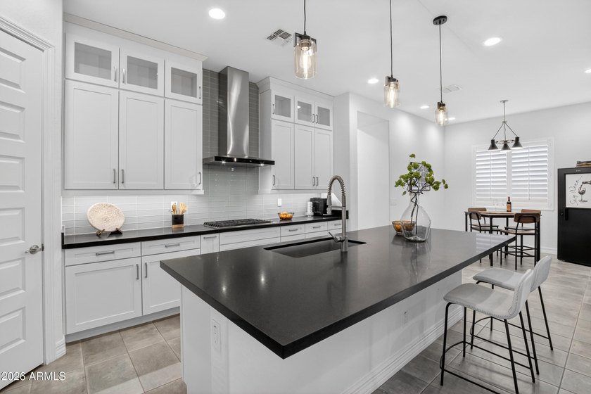 Rare privacy on an oversized homesite inside Encore, premier 55+ - photo 4