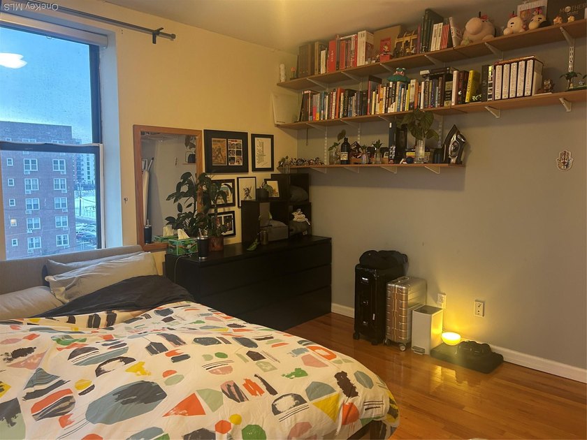 Mint Condition 2 Bedroom, 1 Bath Condo with Ocean Views! - photo 15
