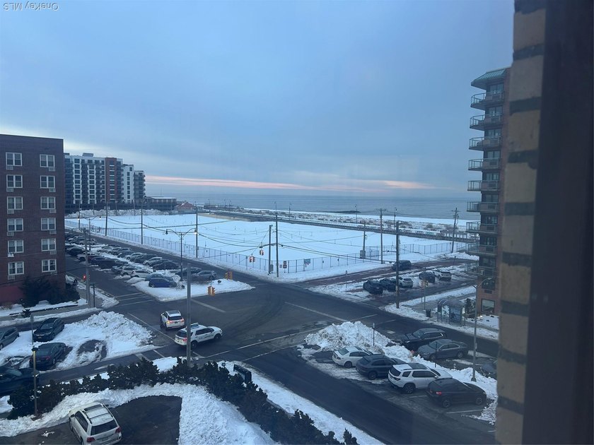 Mint Condition 2 Bedroom, 1 Bath Condo with Ocean Views! - photo 22