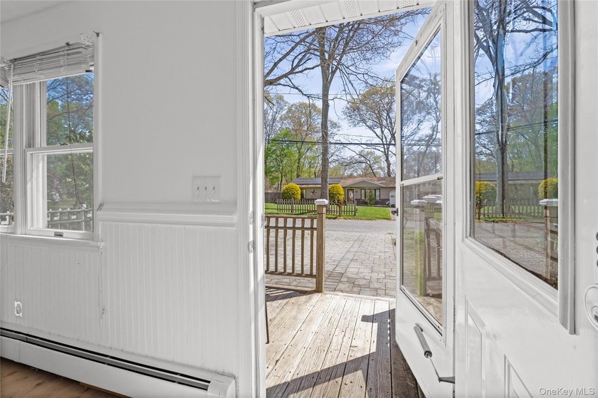 Great opportunity in the heart of Ridge! Perfect for first-time - photo 5