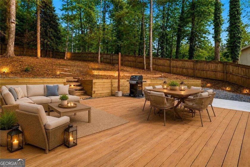 Beautifully renovated and move-in ready Roswell home, featuring - photo 13