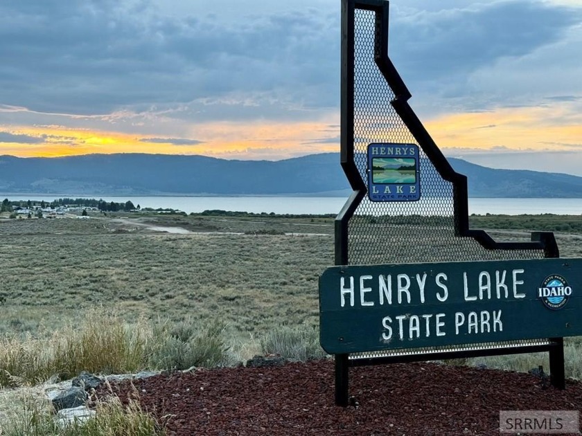 Own your own piece of paradise near pristine Henry's Lake. These - photo 31