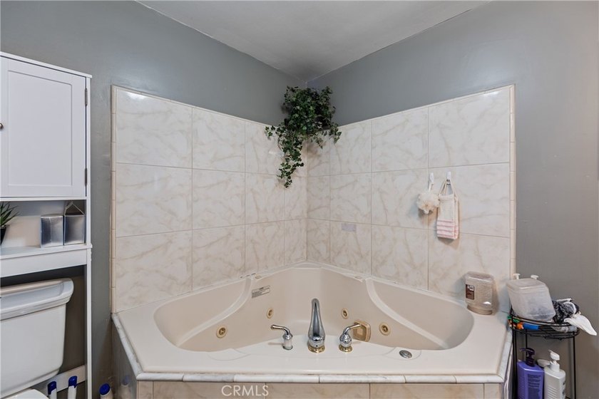 **SHORT SALE - BRING ALL OFFERS!** Opportunity awaits at this - photo 35