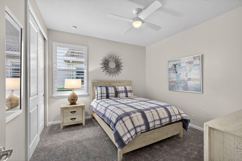 GORGEOUS golf views within Jupiter Country Club! Ideally set on - photo 42