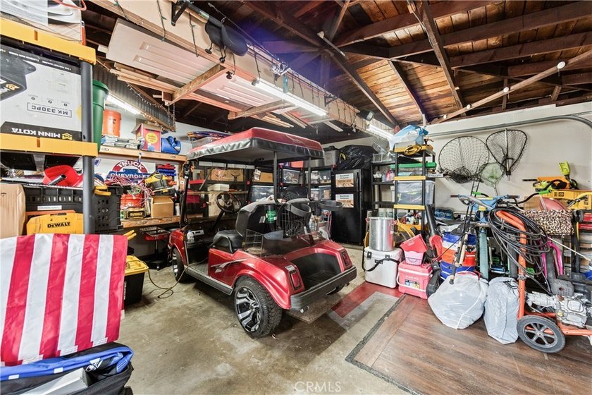 **SHORT SALE - BRING ALL OFFERS!** Opportunity awaits at this - photo 43