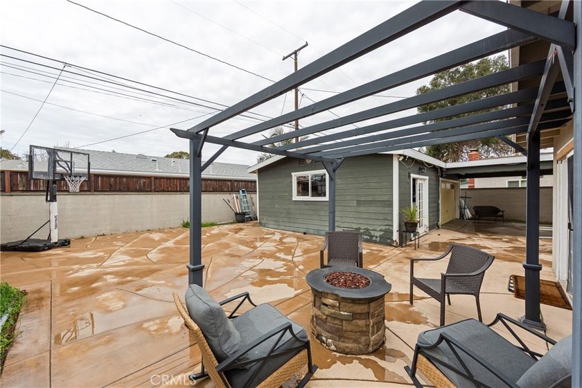 **SHORT SALE - BRING ALL OFFERS!** Opportunity awaits at this - photo 48