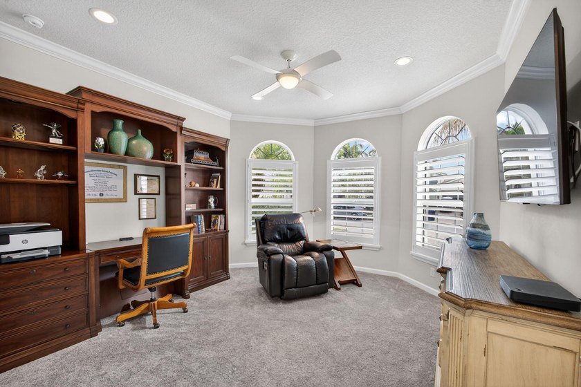 GORGEOUS golf views within Jupiter Country Club! Ideally set on - photo 50