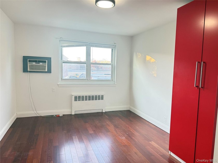 Move right into a SOUTH-facing, fully renovated, spacious, and - photo 4