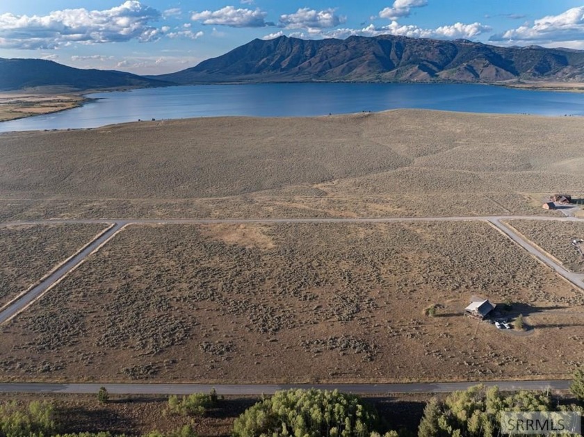Own your own piece of paradise near pristine Henry's Lake. These - photo 14