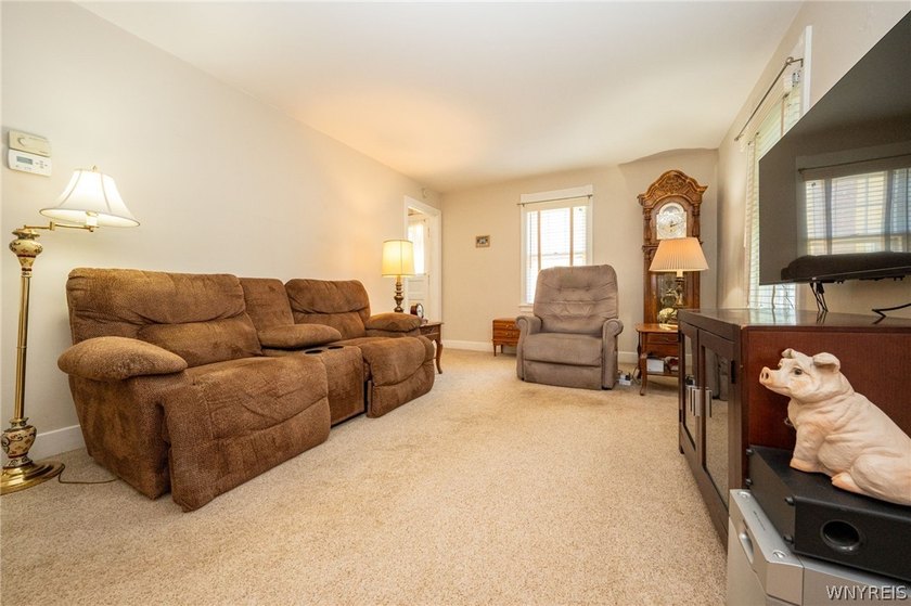 Welcome home to this charming Cape Cod nestled in the heart of - photo 5